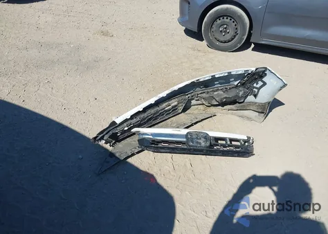 2018 Honda Clarity Plug-In Hybrid z USA, uszkodzony, nr VIN JHMZC5F1XJC006480